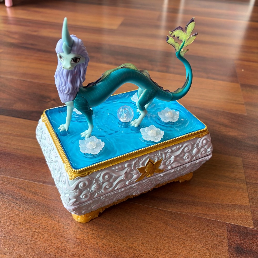 Disney Raya and the Last Dragon Sisu Dragon Musical Jewelry Box untested